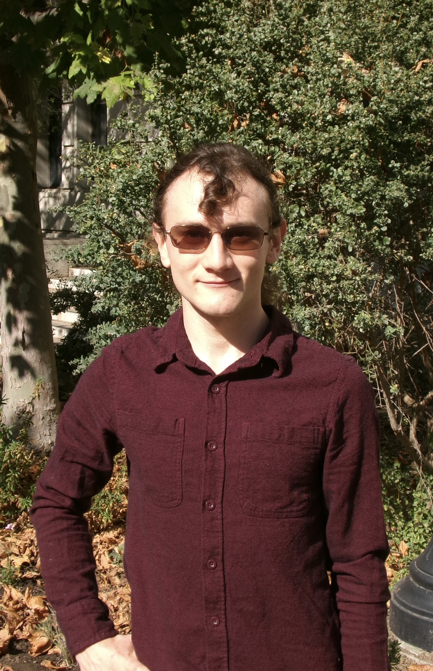 Headshot of Huxley Smith